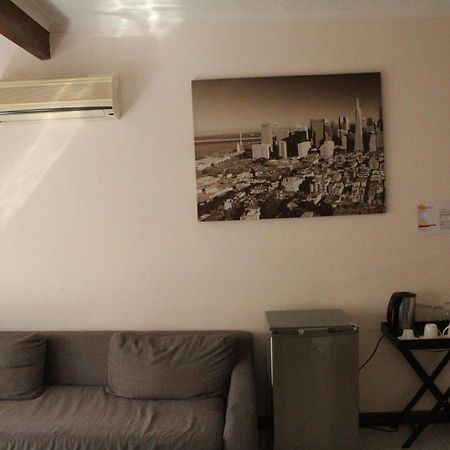 Esperanca Guesthouse Windhoek Bagian luar foto