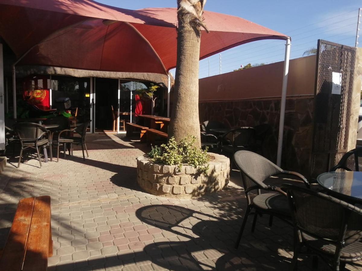 Esperanca Guesthouse Windhoek Bagian luar foto