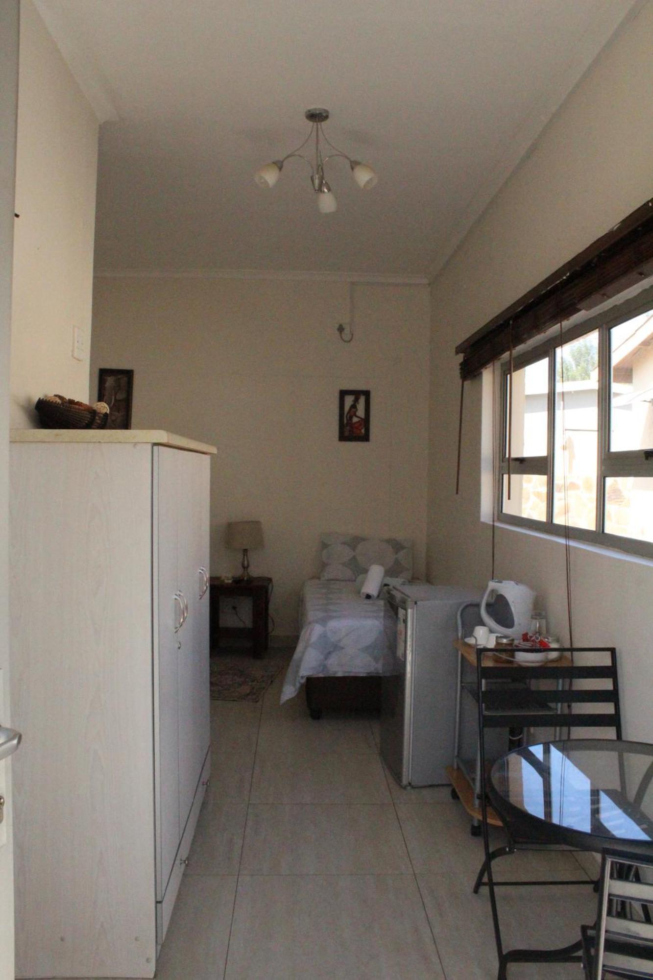 Esperanca Guesthouse Windhoek Bagian luar foto