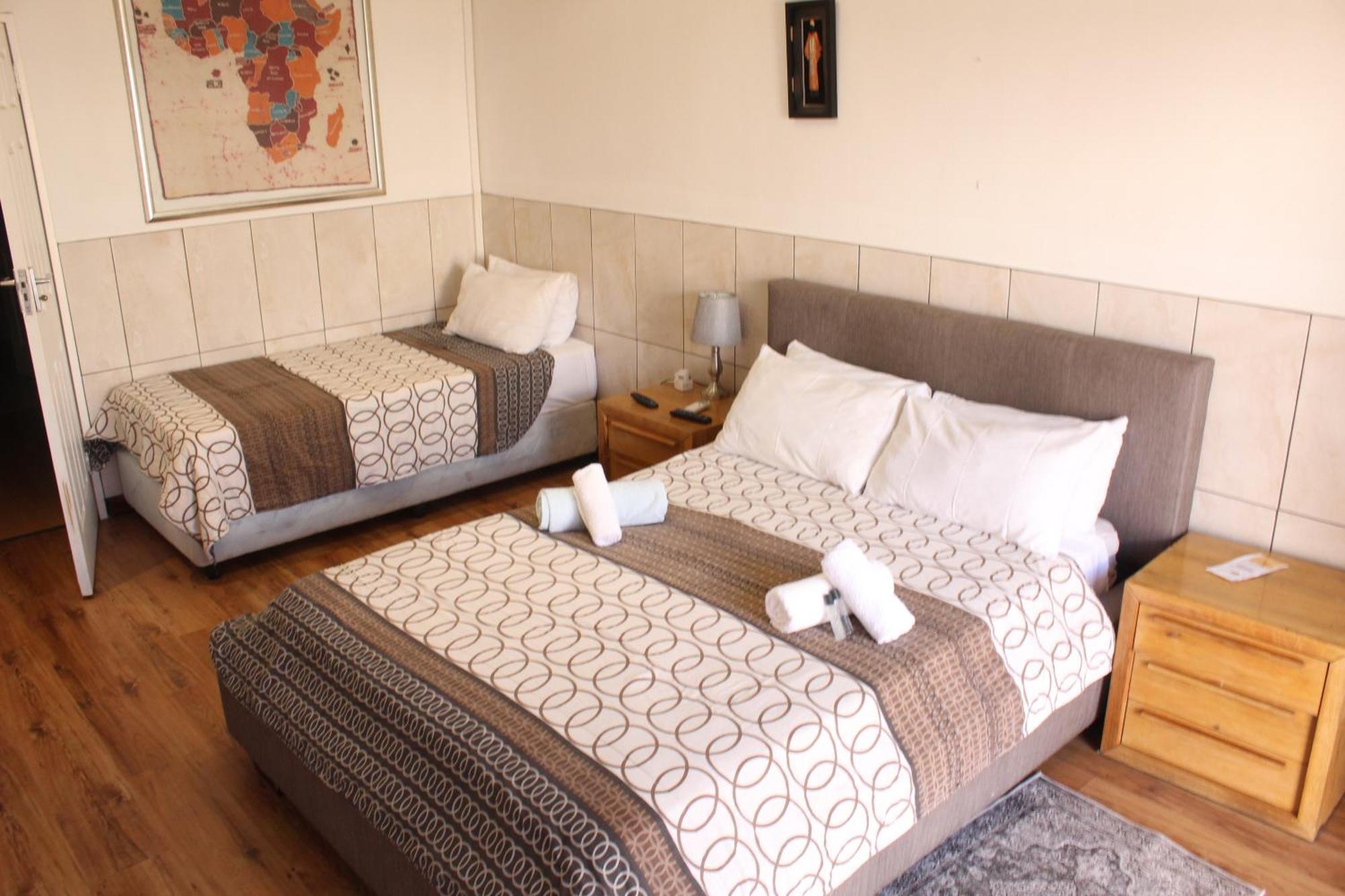 Esperanca Guesthouse Windhoek Bagian luar foto