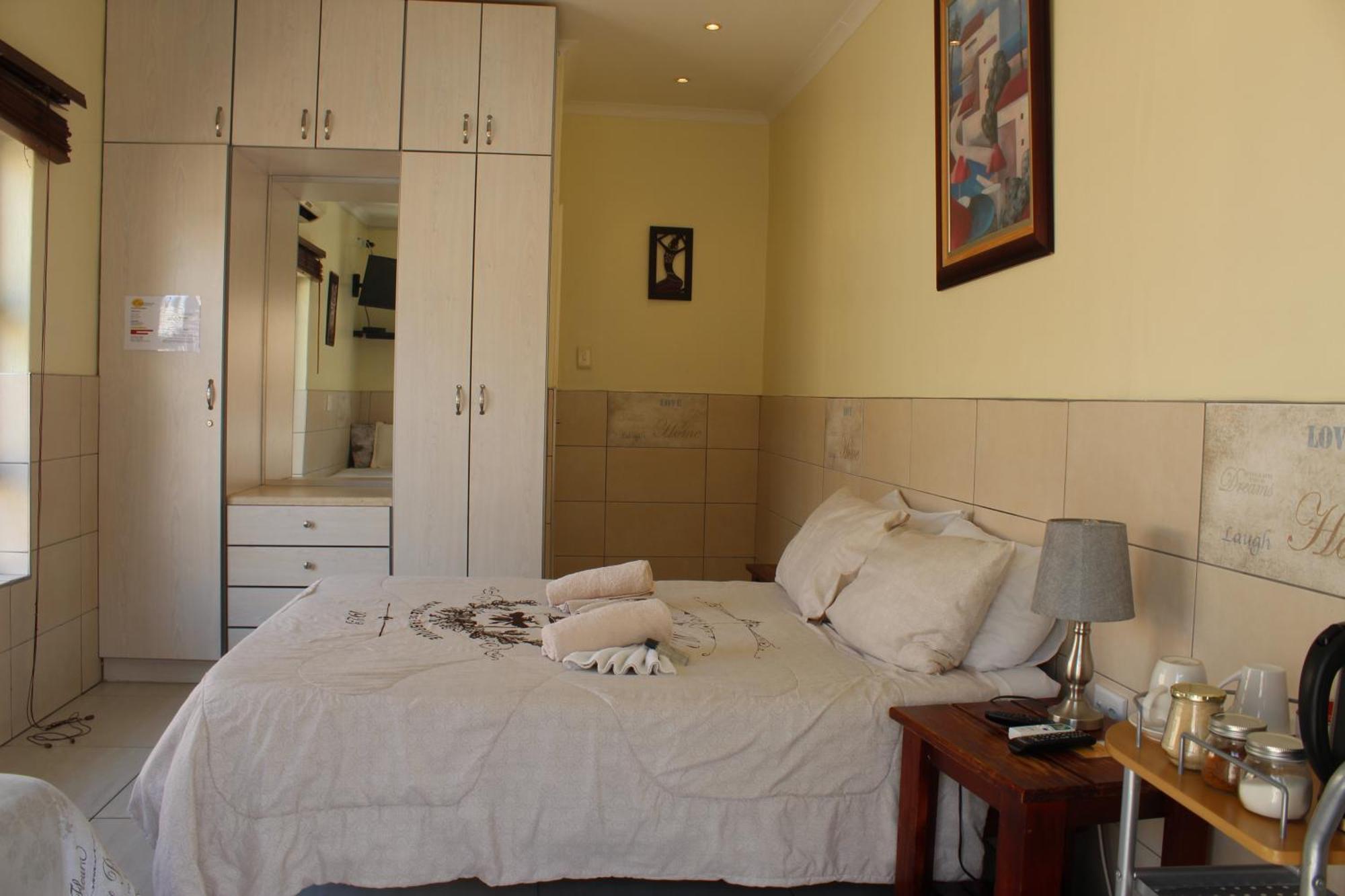 Esperanca Guesthouse Windhoek Bagian luar foto