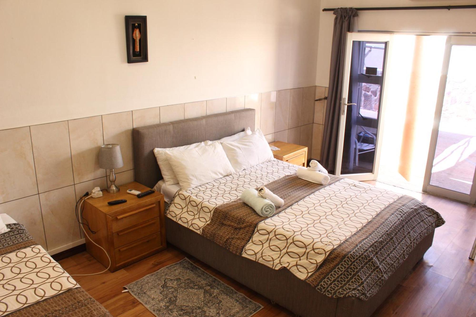 Esperanca Guesthouse Windhoek Bagian luar foto