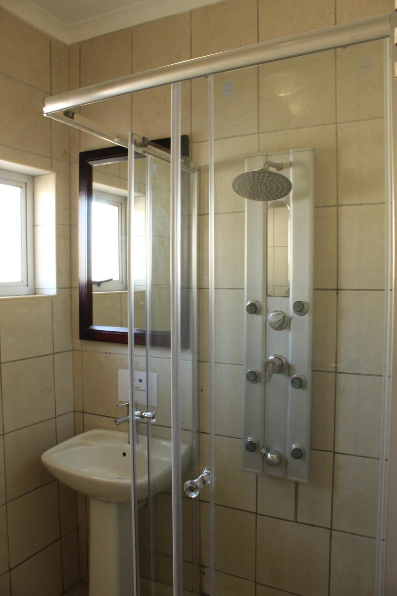 Esperanca Guesthouse Windhoek Bagian luar foto