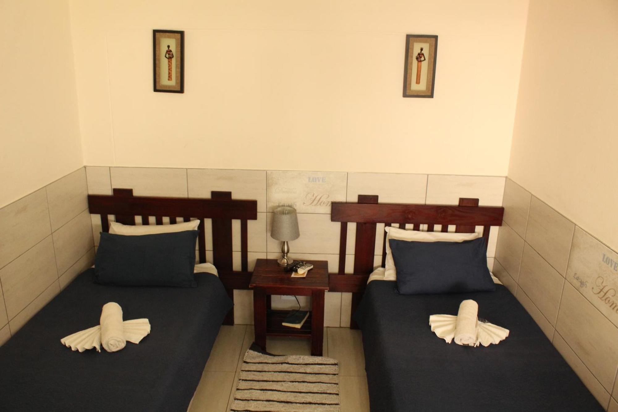 Esperanca Guesthouse Windhoek Bagian luar foto