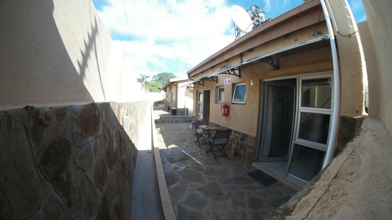 Esperanca Guesthouse Windhoek Bagian luar foto